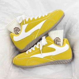 Unisex Casual Sports Shoes with a Comfortable And Soft Upper, Slip-Resistant And Durable Sole, Perfect for The Back-To-School Season, And Available in Smaller Sizes for Racing Shoes.